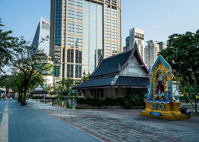 Go Silom - Bts Surasak Station *